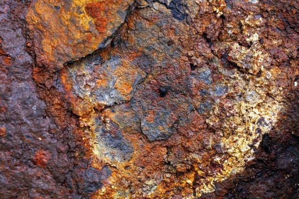 mineral contaminants rust iron oxide